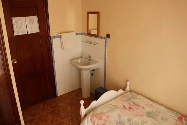 Tek Kişilik Oda, Ortak Banyo