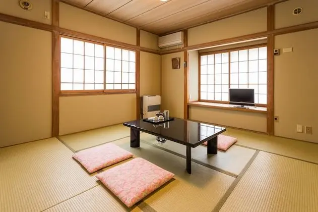 Traditional Oda (Japanese Style, with Shared Bath Room)
