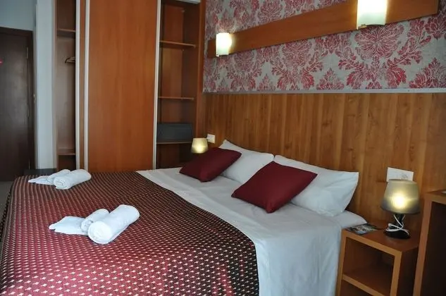 Tek Büyük Yataklı Oda, Balkon