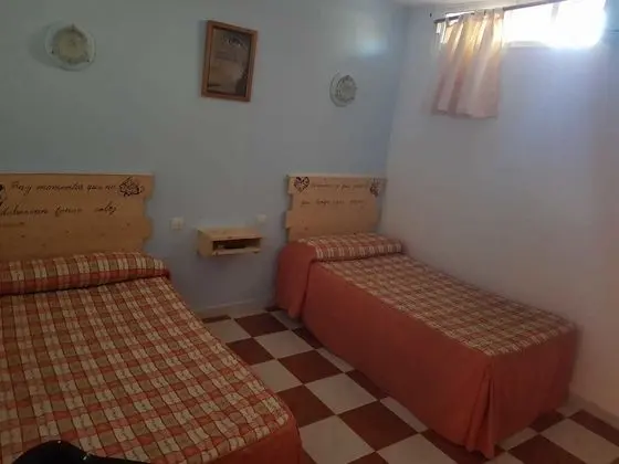 Tek Büyük veya İki Ayrı Yataklı Oda