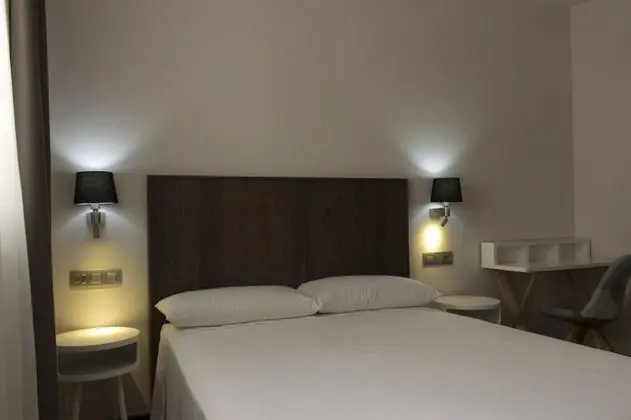 Tek Büyük Yataklı Oda, 1 Çift Kişilik Yatak