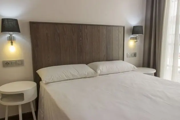 Tek Büyük Yataklı Oda, 1 Çift Kişilik Yatak