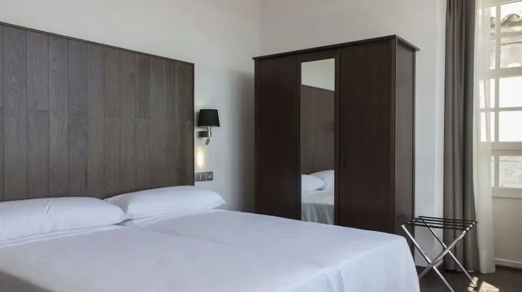 Tek Büyük Yataklı Oda, Deniz Manzaralı