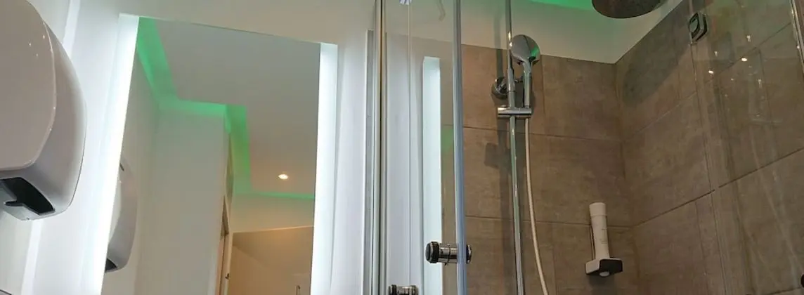 Economy Tek Büyük Yataklı Oda, Ortak Banyo