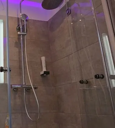 Economy Tek Büyük Yataklı Oda, Ortak Banyo