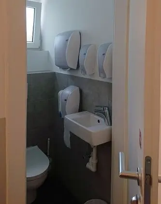 Economy Tek Büyük Yataklı Oda, Ortak Banyo