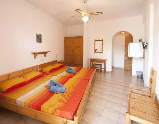 Dört Kişilik Oda, Şehir Manzaralı