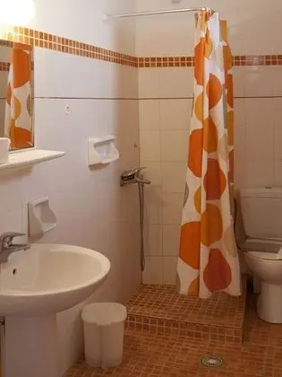 Dört Kişilik Oda, Şehir Manzaralı