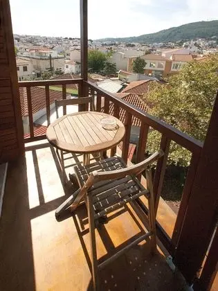 Üç Kişilik Oda, Şehir Manzaralı