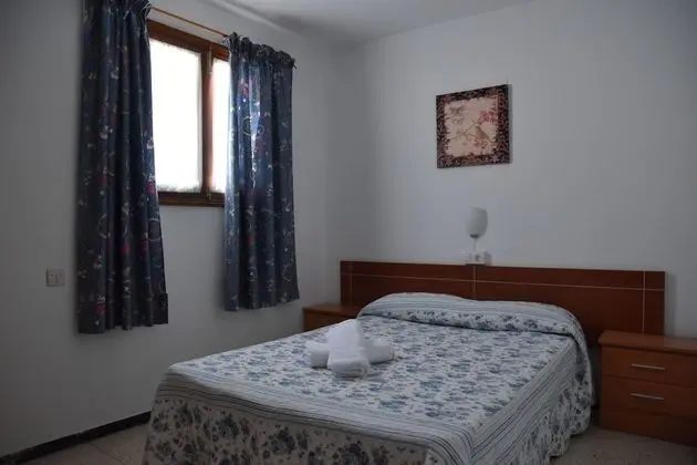 Tek Büyük Yataklı Oda, Ortak Banyo