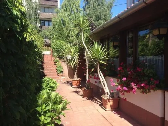 Villa, Bahçe Manzaralı