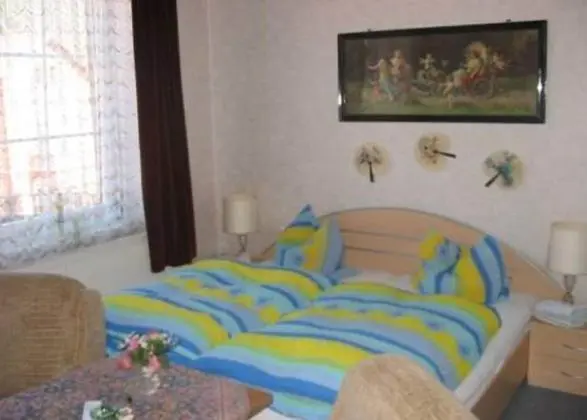Tek Büyük Yataklı Oda