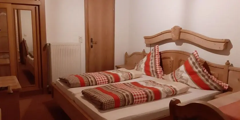 Tek Büyük Yataklı Oda, Dağ Manzaralı