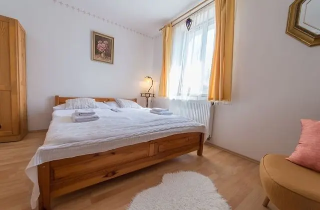 Classic Tek Büyük Yataklı Oda