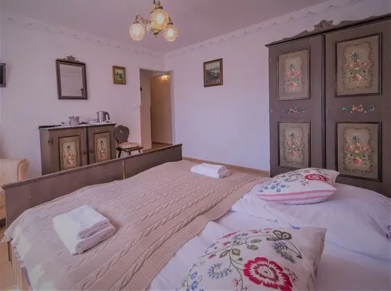 Comfort Tek Büyük veya İki Ayrı Yataklı Oda