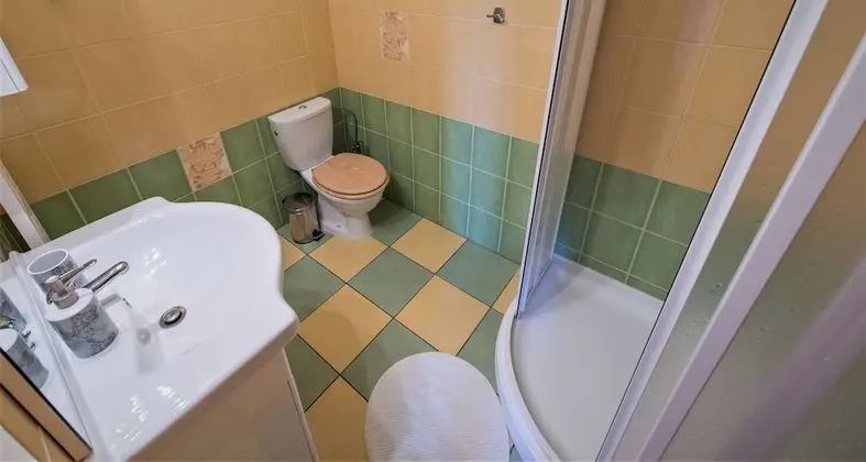 Comfort Tek Büyük veya İki Ayrı Yataklı Oda