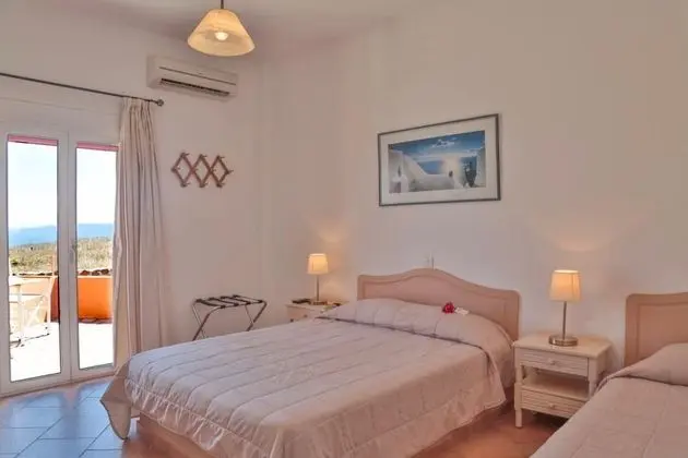 Üç Kişilik Oda, Deniz Manzaralı