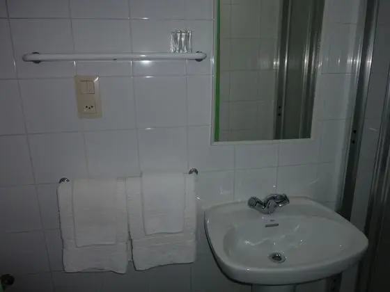 Üç Kişilik Oda, Özel Banyo