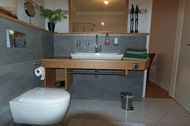 Standard Tek Büyük Yataklı Oda, Bahçe Manzaralı