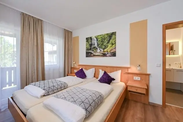 Tek Büyük Yataklı Oda, Balkon