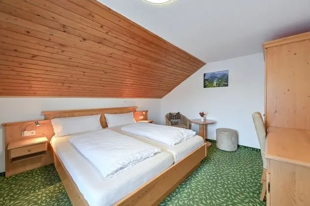 Tek Büyük Yataklı Oda, Balkon