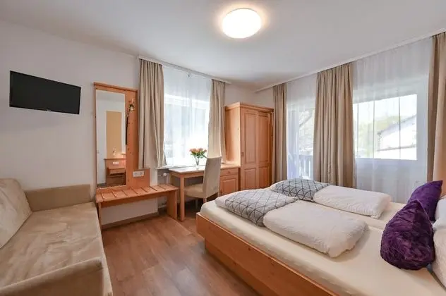 Tek Büyük Yataklı Oda, Balkon