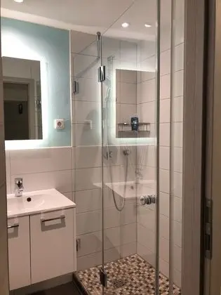 Tek Büyük Yataklı Oda, Balkon