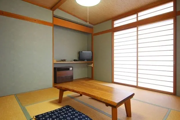 Traditional Oda (Japanese Style, 3 Guests)