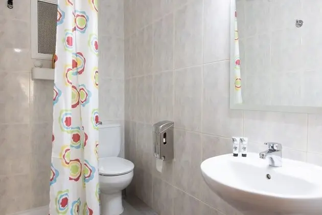 Basic Tek Kişilik Oda, Ortak Banyo