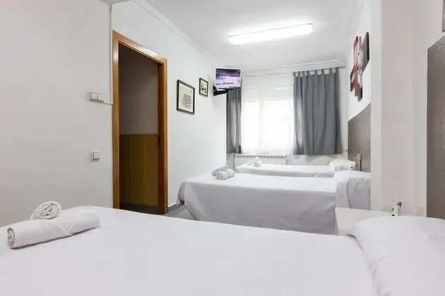 Üç Kişilik Oda, Ortak Banyo