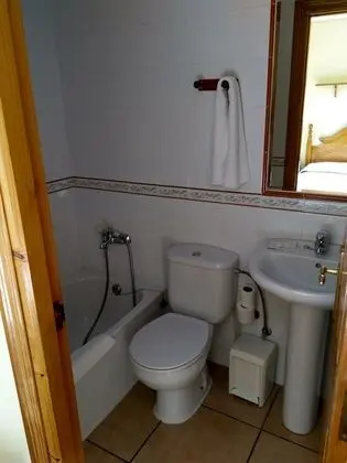 Tek Büyük veya İki Ayrı Yataklı Oda, Bahçe Manzaralı