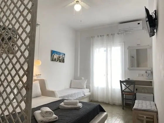 Üç Kişilik Oda, Şehir Manzaralı
