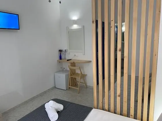 Üç Kişilik Oda, Şehir Manzaralı