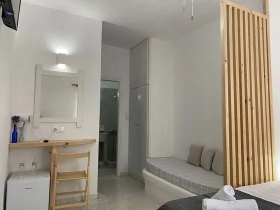 Üç Kişilik Oda, Şehir Manzaralı