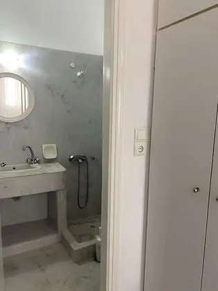 Üç Kişilik Oda, Şehir Manzaralı