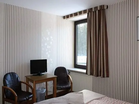 Classic Tek Büyük Yataklı Oda