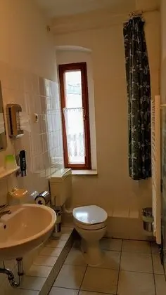 Standard Tek Büyük veya İki Ayrı Yataklı Oda, Banyolu/Duşlu