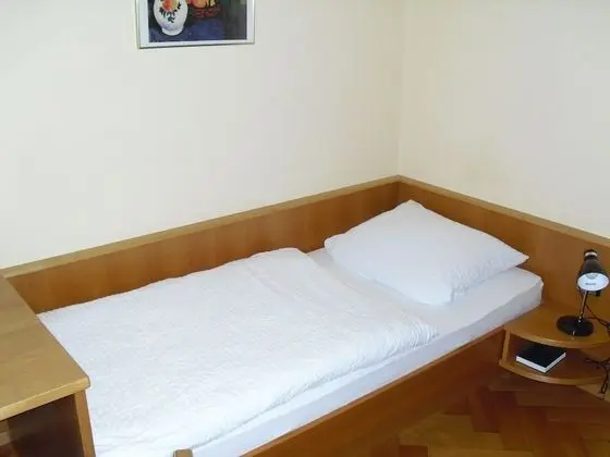 Tek Kişilik Oda (1)