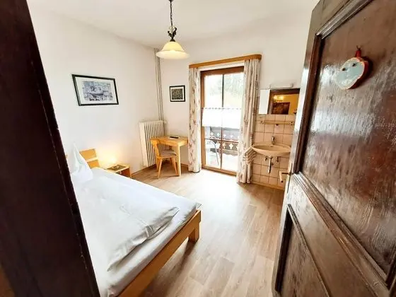 Traditional Tek Kişilik Oda, Balkon, Avlu (Room 2)