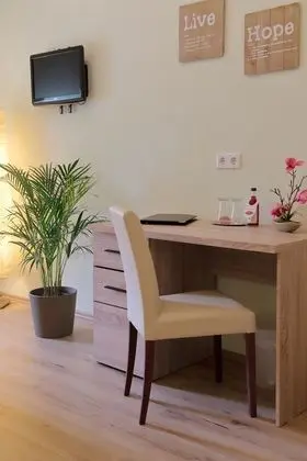 Tek Büyük veya İki Ayrı Yataklı Oda