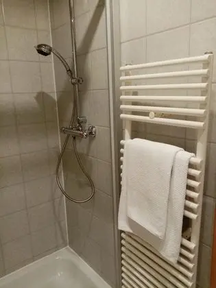 Basic Tek Büyük Yataklı Oda, Banyolu/Duşlu