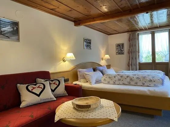 Tek Büyük Yataklı Oda, Balkon