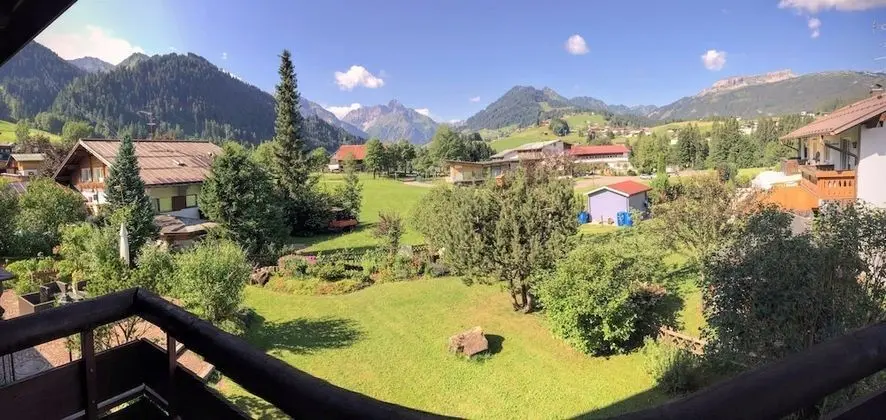 Tek Büyük Yataklı Oda, Balkon