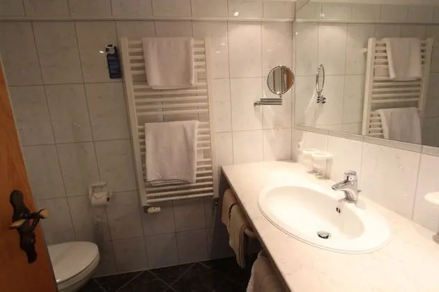 Tek Büyük Yataklı Oda, Balkon