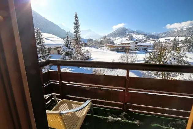 Tek Büyük Yataklı Oda, Balkon