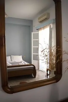 Üç Kişilik Oda