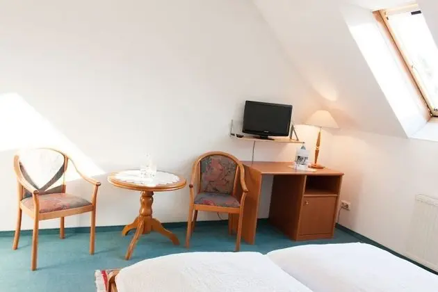 Tek Büyük Yataklı Oda