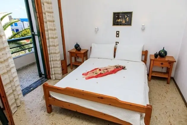 Üç Kişilik Oda