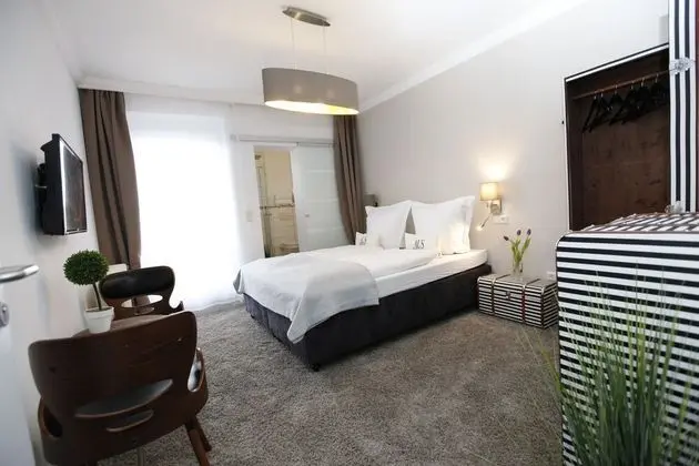 Comfort Tek Büyük Yataklı Oda