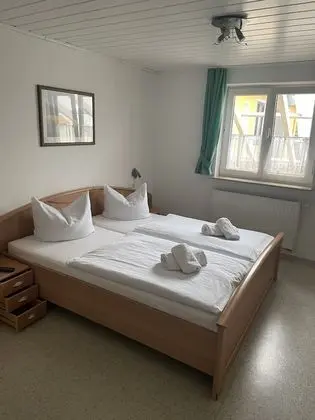 Basic Tek Büyük Yataklı Oda